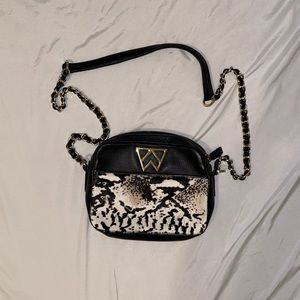 Kelly Wynne bag animal print, black